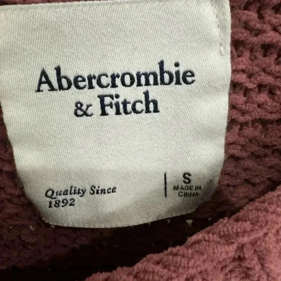 Abercombie & Fitch Women’s Mauve Fuzzy Crew neck Sweater - Small - Picture 2 of 3